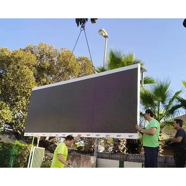Success Story: Premium P6.67 Outdoor LED Storefront Billboard in Italy