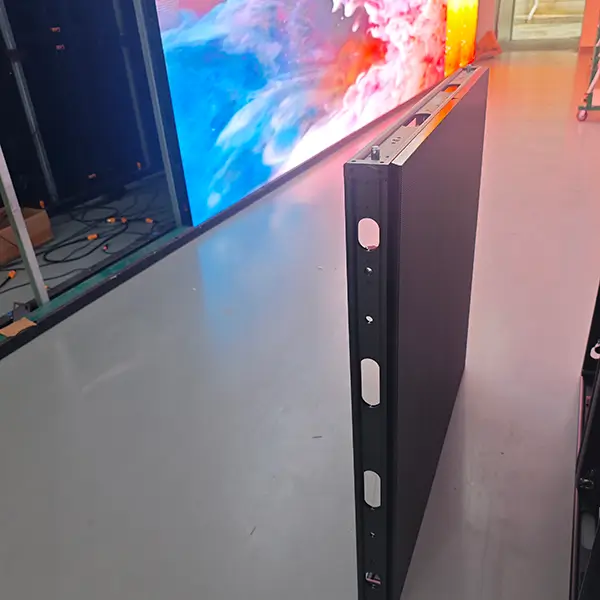 How Front Maintenance LED Displays Reduce Installation And Lifetime Operating Costs